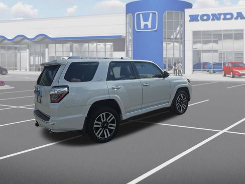 Used 2021 Toyota 4Runner Limited image 9