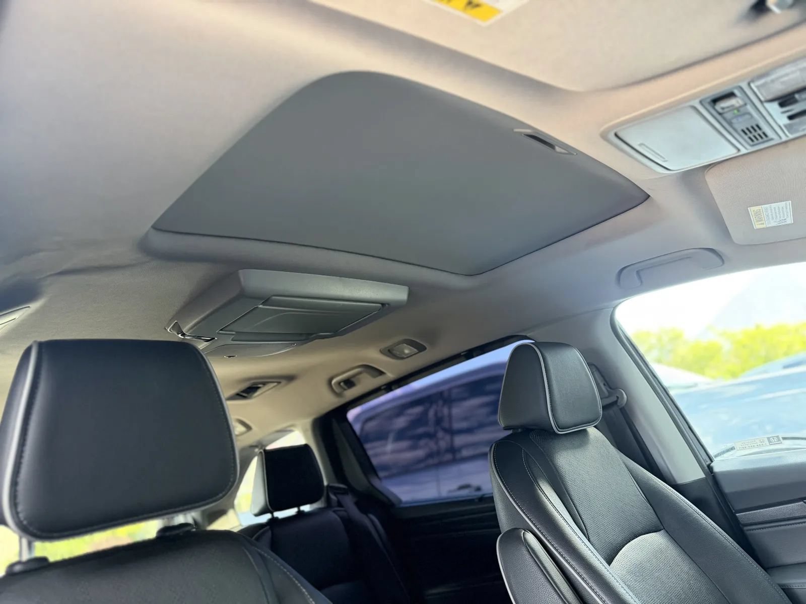 Used 2024 Honda Odyssey Elite image 21