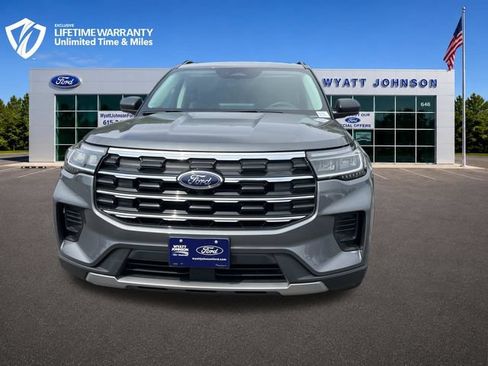 New 2026 Ford Explorer Active RWD image 8