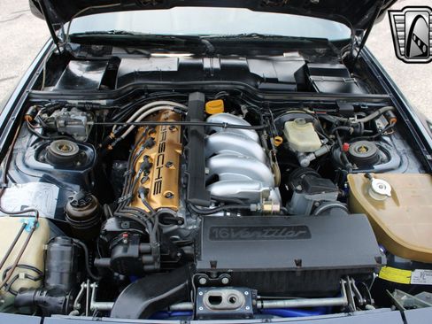 Used 1987 Porsche 944 S image 11