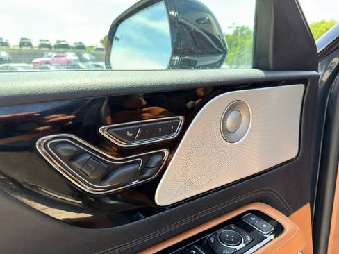Used 2023 Lincoln Aviator Black Label Grand Touring w/ Class IV Trailer Tow Package AWD/4WD image 23