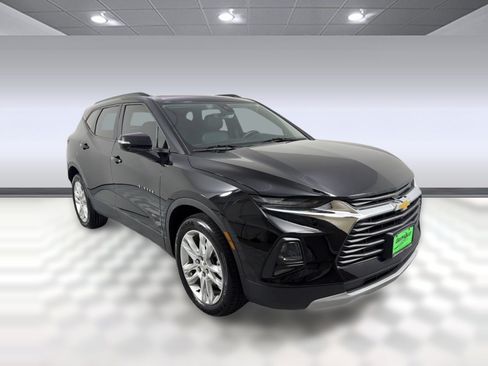 Used 2022 Chevrolet Blazer LT w/ Sound & Technology Package FWD image 7