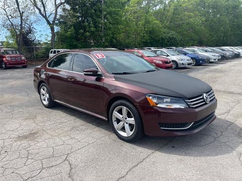 Used 2013 Volkswagen Passat 2.5 SE FWD image 3