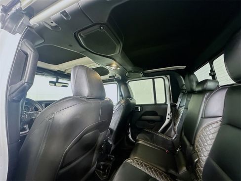 Used 2023 Jeep Gladiator Overland image 13