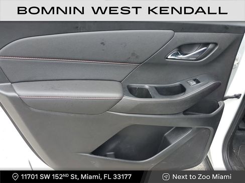 Used 2023 Chevrolet Traverse RS image 21