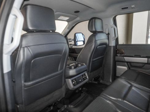 Used 2025 Ford F250 Lariat w/ Lariat Ultimate Package image 37