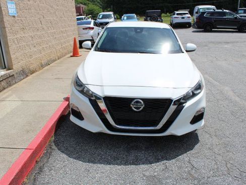 Used 2021 Nissan Altima 2.5 S w/ Driver Assist Package FWD image 2