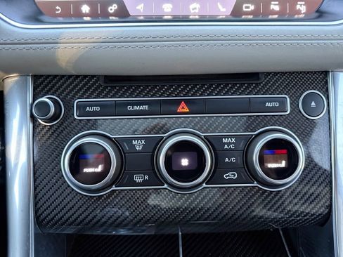 Used 2017 Land Rover Range Rover Sport SVR image 16