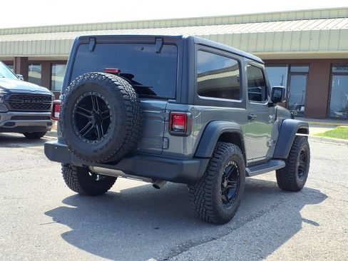 Used 2022 Jeep Wrangler Sport AWD/4WD image 5