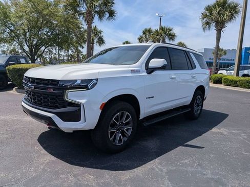 Used 2024 Chevrolet Tahoe Z71 w/ Luxury Package AWD/4WD image 7