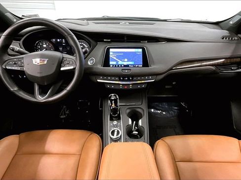 Used 2023 Cadillac XT4 Sport image 14