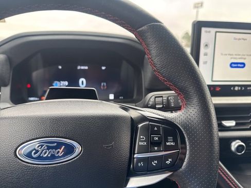 Used 2025 Ford Explorer ST-Line w/ ST-Line Street Pack image 13