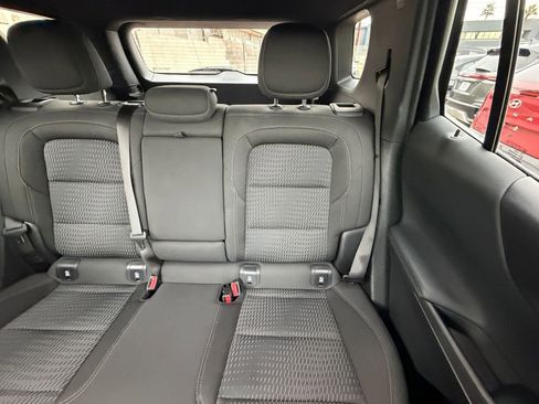 Used 2025 Chevrolet Equinox LT image 36