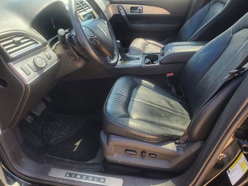 Used 2013 Lincoln MKX AWD image 18