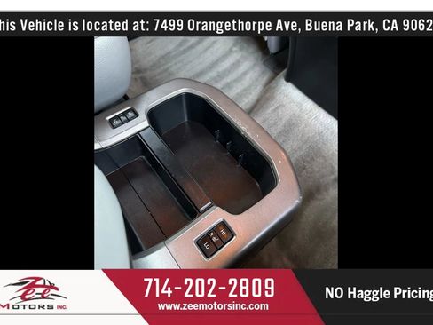 Used 2011 Toyota Sequoia Platinum image 25