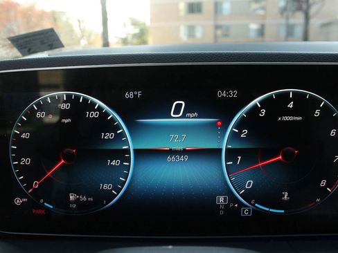 Used 2020 Mercedes-Benz GLE 350 4MATIC w/ Premium Package image 36