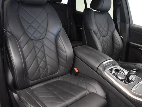 Used 2023 BMW X5 xDrive40i w/ M Sport Package AWD/4WD image 6