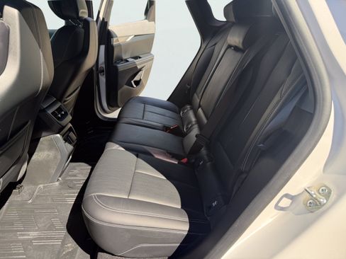 Used 2025 Cadillac Optiq Luxury 2 w/ LPO, Floor Liner Package AWD/4WD image 8