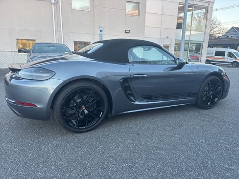 Used 2025 Porsche 718 Boxster image 18