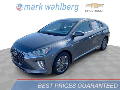 Used 2020 Hyundai Ioniq SE image 1