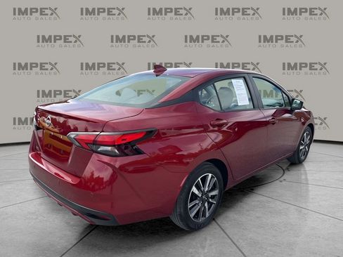 Used 2025 Nissan Versa SV image 5