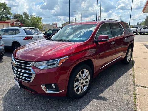 Used 2018 Chevrolet Traverse High Country AWD/4WD image 3
