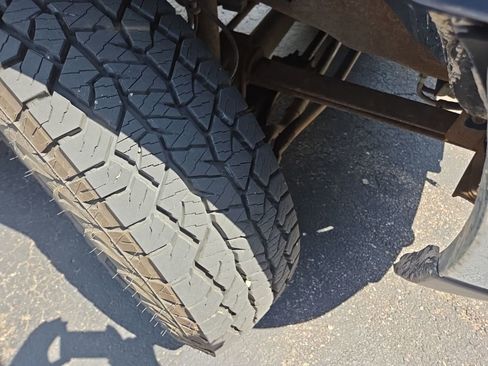 Used 2004 Ford F350 XLT AWD/4WD image 12