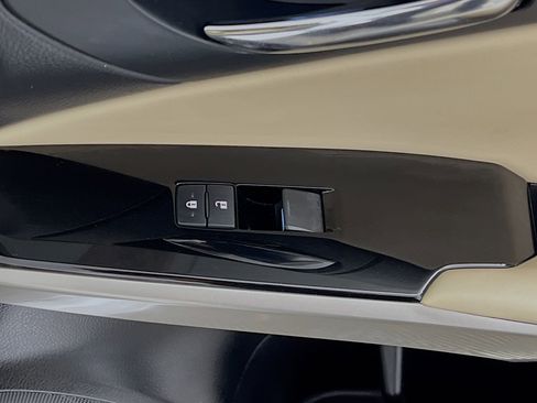 Used 2016 Lexus IS 200t image 32