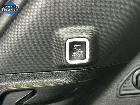 Used 2023 Jeep Grand Cherokee Overland w/ Luxury Tech Group IV image 32