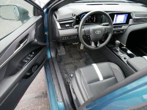 Certified 2025 Toyota Camry SE image 10