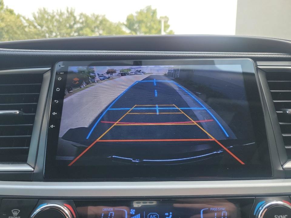 Used 2014 Toyota Highlander XLE FWD image 23