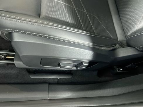 Used 2025 BMW X1 xDrive28i image 13