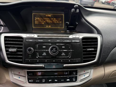 Used 2015 Honda Accord LX image 12