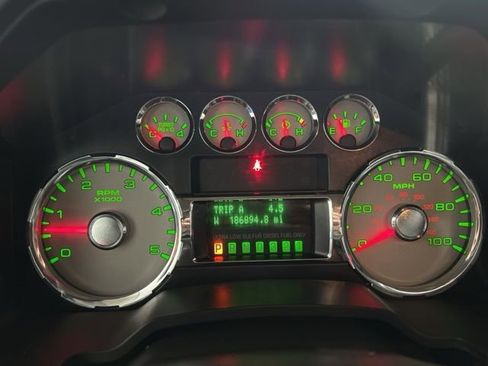 Used 2010 Ford F250 Lariat image 22