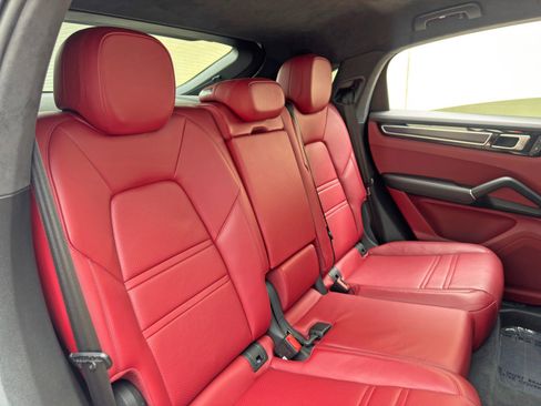 Used 2023 Porsche Cayenne GTS AWD/4WD image 48