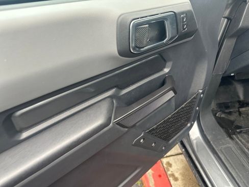Used 2024 Ford Bronco Black Diamond image 11