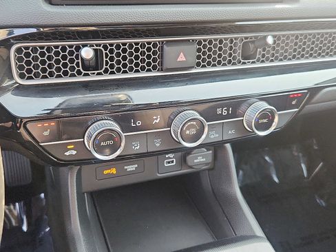Certified 2023 Honda Civic EX image 15