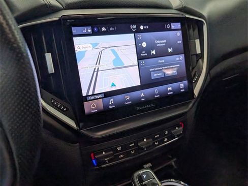 Used 2022 Maserati Ghibli Modena image 21