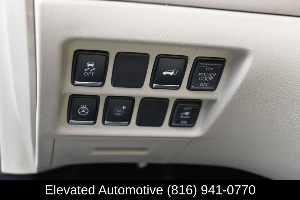 Used 2017 INFINITI QX60 Luxe w/ Deluxe Technology Package AWD/4WD image 33