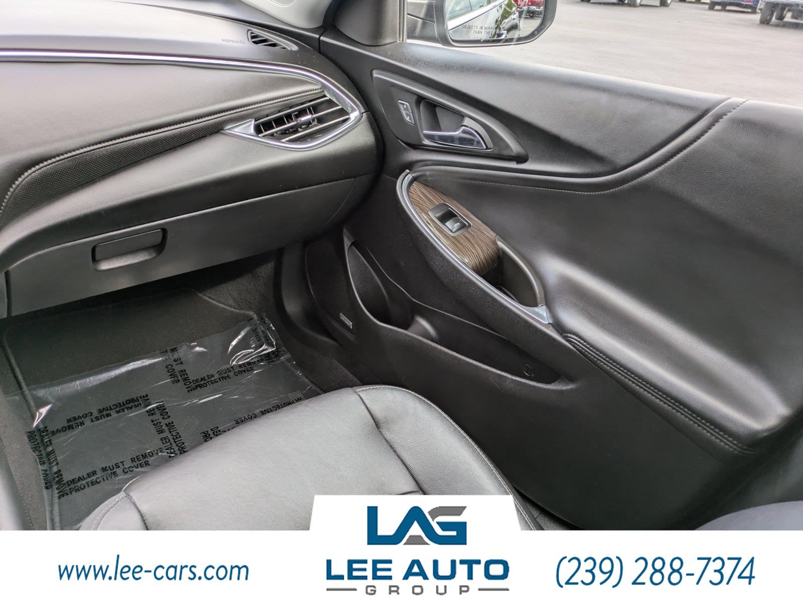 Used 2017 Chevrolet Malibu Premier w/ Premier Sun and Wheel Package FWD image 14