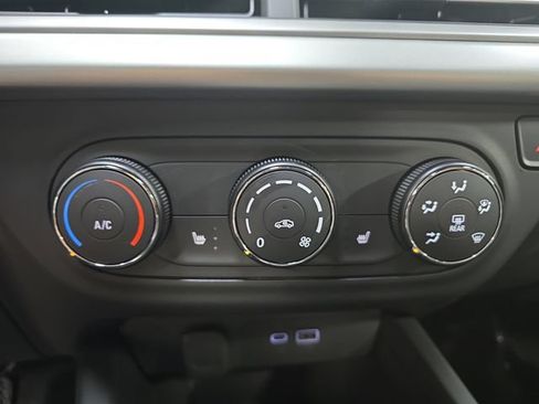 New 2026 Chevrolet Trax LS w/ LS Convenience Package FWD image 21