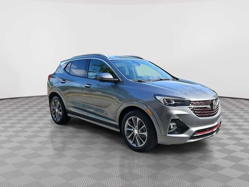 Used 2020 Buick Encore GX Essence w/ Advanced Technology Package FWD image 2