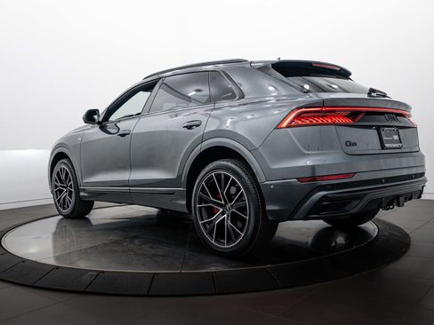 Used 2023 Audi Q8 Premium Plus w/ Premium Plus Package AWD/4WD image 5