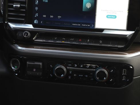 Used 2025 Chevrolet Silverado 3500 LT w/ Safety Package image 21