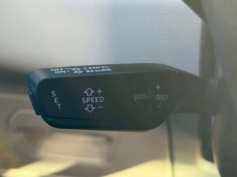 Used 2025 Audi A6 Premium Plus w/ Premium Plus Package image 37