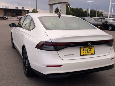 Used 2025 Honda Accord SE image 8