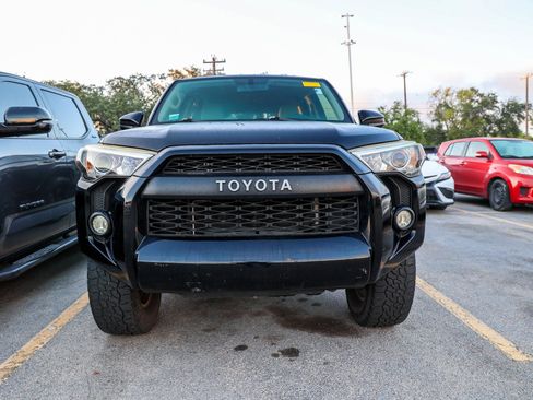 Used 2016 Toyota 4Runner SR5 AWD/4WD image 4