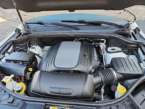 Used 2021 Dodge Durango R/T w/ Tow 'N Go Group AWD/4WD image 10