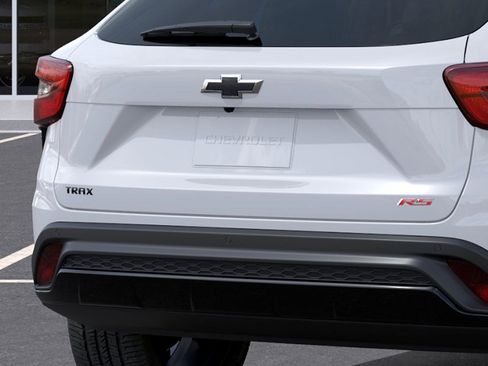 New 2026 Chevrolet Trax RS w/ Sunroof Package FWD image 14