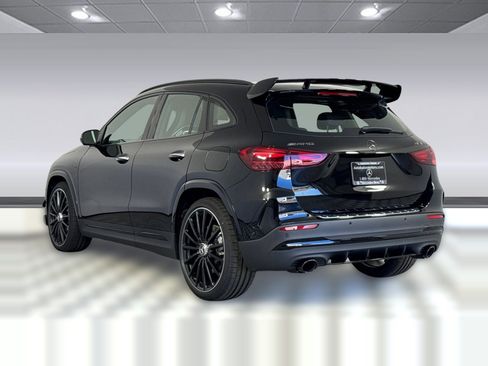 New 2026 Mercedes-Benz GLA 35 AMG 4MATIC image 3